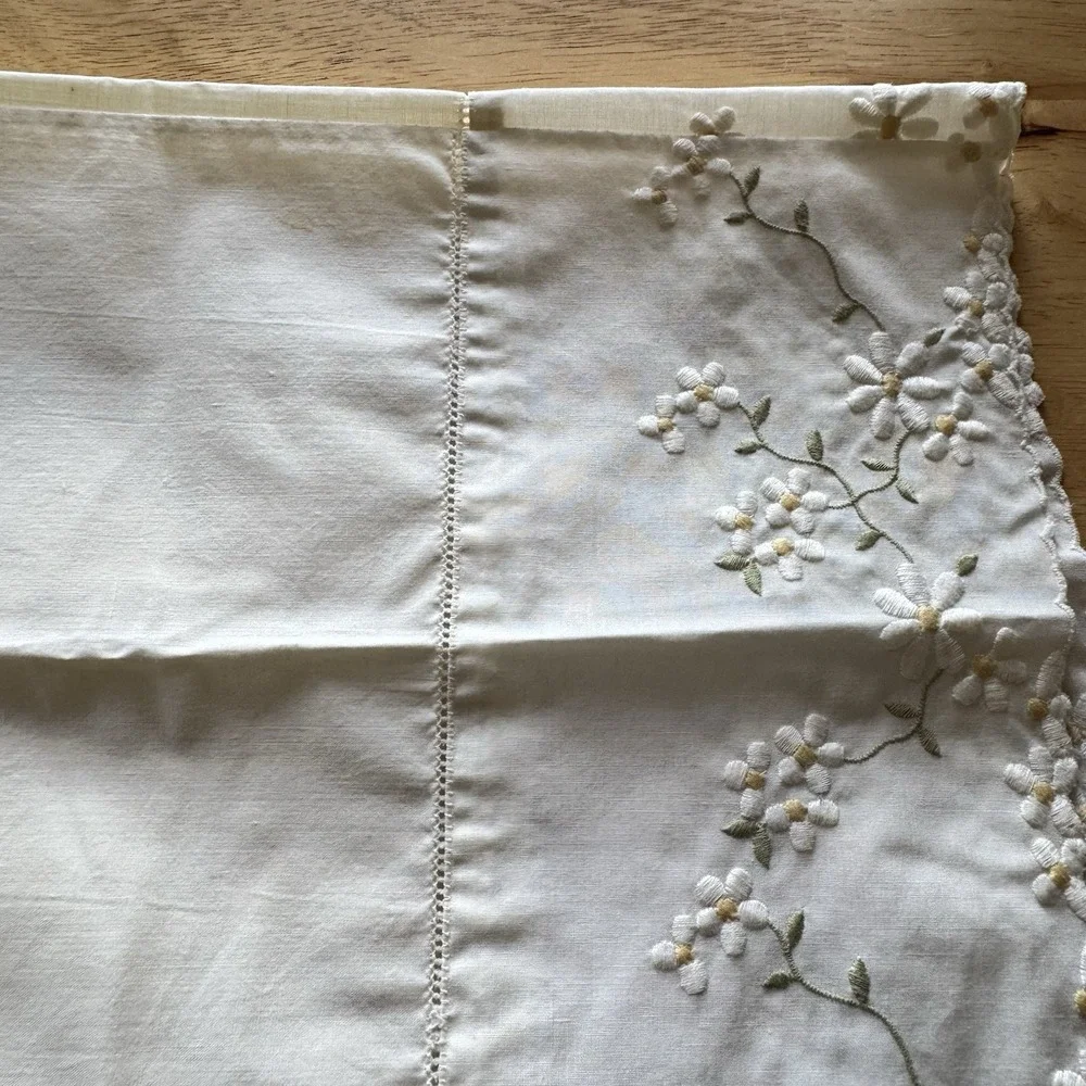 VTG Wamsutta Supercale Plus Ivory Full Flat Sheet & Pillowcase‎ Daisy Embroidery